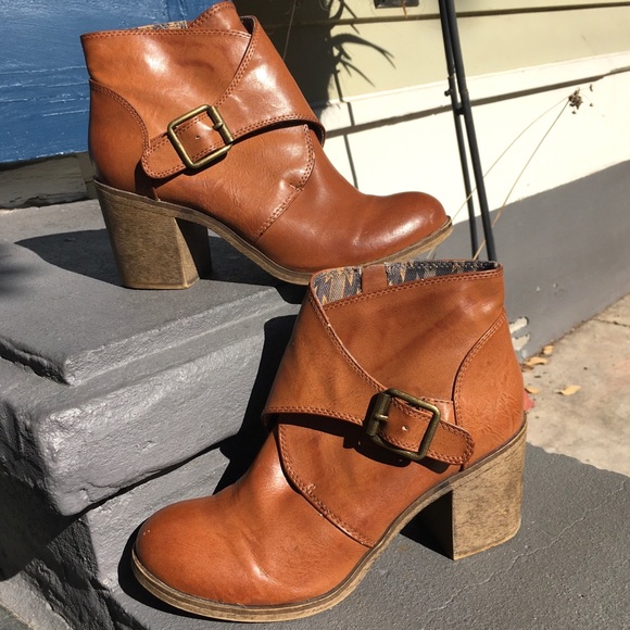 Rock & Candy Vegan Leather Wrapped Buckle Booties - Picture 5 of 13